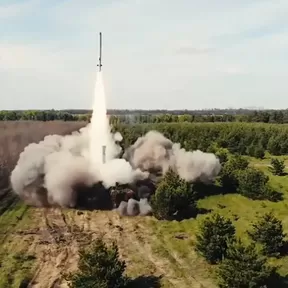 Rusia lanza misil Iskander contra Ucrania