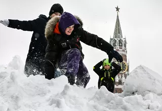 Rusia: Moscú vive la mayor nevada en casi 150 años