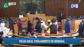 Senegal: Parlamentaria tiró una silla a diputado que la abofeteó - Noticias de maria-jara