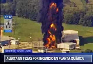 Texas: incendio consume planta química tras el paso de Harvey