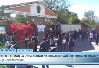 Ayacucho: estudiantes desaprobados tomaron local de Universidad de Huamanga 