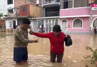 Calles inundadas tras el desborde del río Huallaga en Huánuco