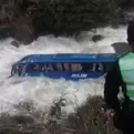 Chachapoyas: 11 heridos y un suboficial desaparecido tras ca&iacute;da de bus interprovincial a r&iacute;o Utcubamba