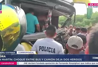 Choque frontal entre bus y camión deja dos heridos graves en San Martín