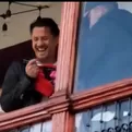 Lapadula alborotó Cusco, salió al balcón para saluda a hinchas