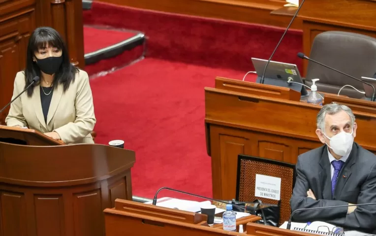 Mirtha Vásquez en el Congreso: \"Salud será el sector con mayores recursos asignados\" Mirtha Vásquez en el Congreso: \"Salud será el sector con mayores recursos asignados\"