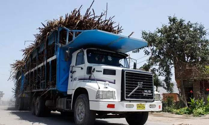 La Oroya Transito De Camiones De Carga Sigue Restringido En Carretera Central Canal N