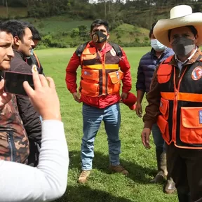 Pedro Castillo anuncia vuelos y ayuda en segundo día recorriendo Amazonas