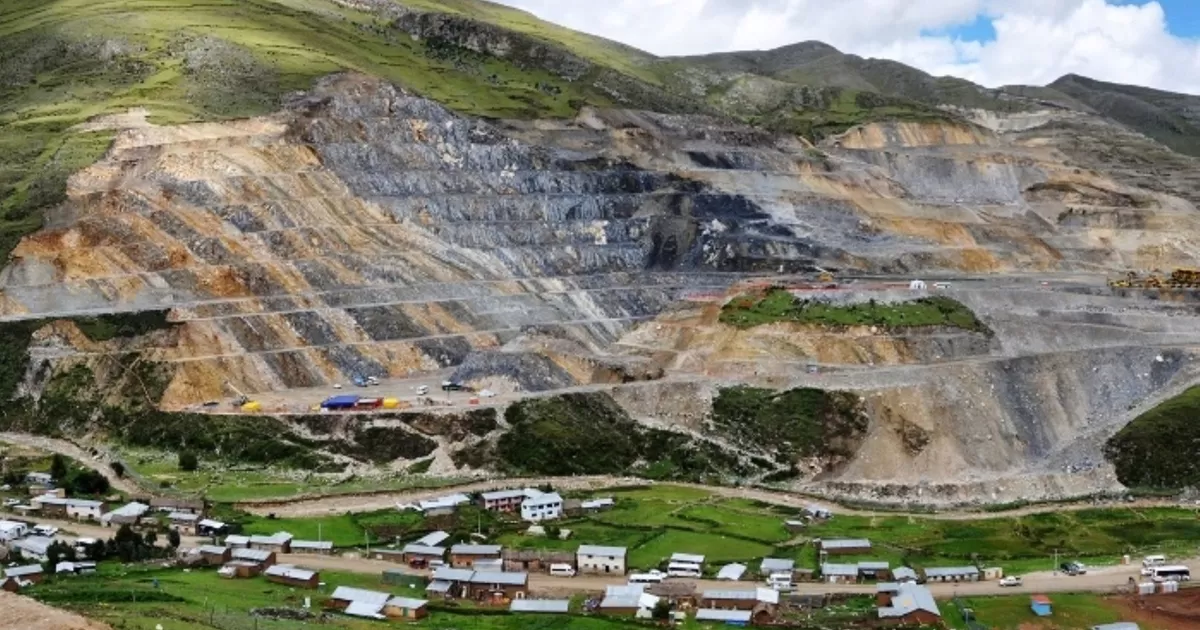 Tensión en Las Bambas: Desalojo de comuneros de minera fue violento