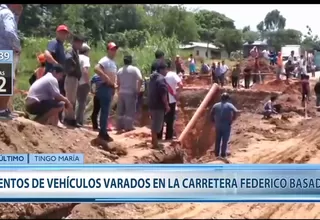 Tingo María: cientos de vehículos varados en carretera Federico Basadre