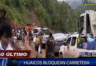 Tingo María: Huaicos bloquean carretera