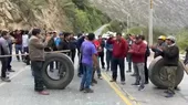 [VIDEO] Abancay: Transportistas bloquean la vía Interoceánica - Noticias de paro-transportistas