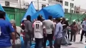 [VIDEO] Arequipa: Comerciantes se enfrentaron a golpes por un espacio en feria navideña - Noticias de comerciantes