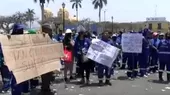[VIDEO] Arrojan basura frente a Municipalidad Provincial de Trujillo - Noticias de trabajadores-ediles