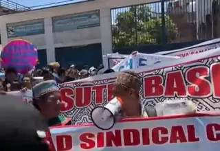 [VIDEO] Pucallpa: Protesta de profesores bilingües 